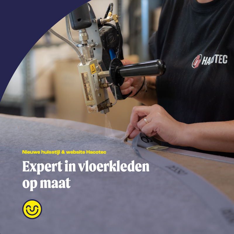afbeelding van een vloerkleed dat bewerkt wordt met tekst er overheen in vrolijk online stijl met logo